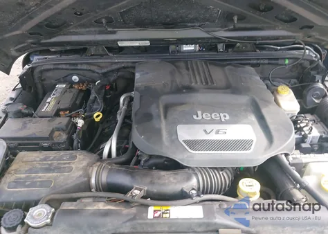 2014 Jeep Wrangler Unlimited Sport из США, поврежденный, VIN 1C4BJWDG0EL147991